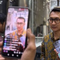 Bupati Tulungagung Gatut Sunu Dibawa ke Jakarta Pagi Tadi Usai Kena OTT KPK