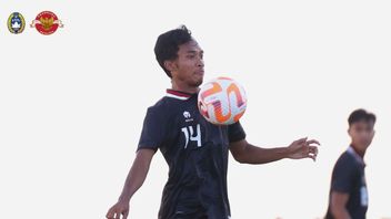 印度尼西亚U-20国家队球员Robi Darwis Lega，家人在Cianjur幸存下来