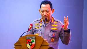 Jokowi Minta Kapolri Usut Tuntas Tragedi Stadion Kanjuruhan Malang