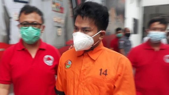 Mantan Muncikari yang Pernah 'Jual Amel Alvi, Robby Abbas Tersangkut Narkoba, Polisi Justru Buru Teman Wanitanya