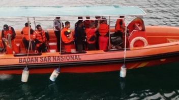 SAR Team Rescues 21 Ship Accident Passengers In Alor Waters