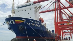 Kapal Feeder MV Mathu Bhum Kembali Berlayar Setelah 96 Hari Tertahan