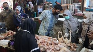 Pemkot Pekalongan Awasi Pasar: Temukan Harga Daging Rp120 Ribu per Kg, Ada yang Dijual Busuk