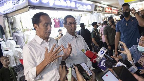 Jokowi Withdraws PPKM, Economist: Positive Potential To The Indonesian Economy In 2023