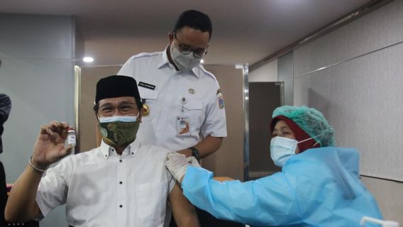 Anies: 2,5 Millions De Résidents De La Carte D’identité DKI Jakarta N’ont Pas été Vaccinés