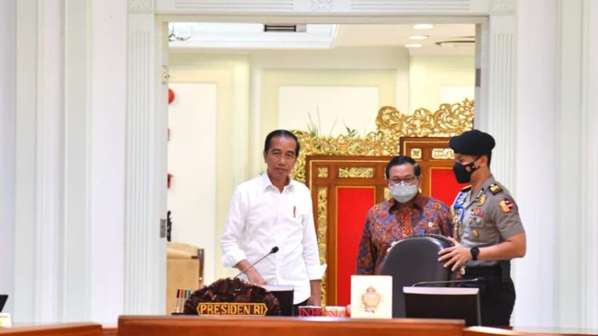 Bilang 'Saya Titip' Sampai 3 Kali, Jokowi Minta Jangan Mau Diadu Domba di Tahun Politik