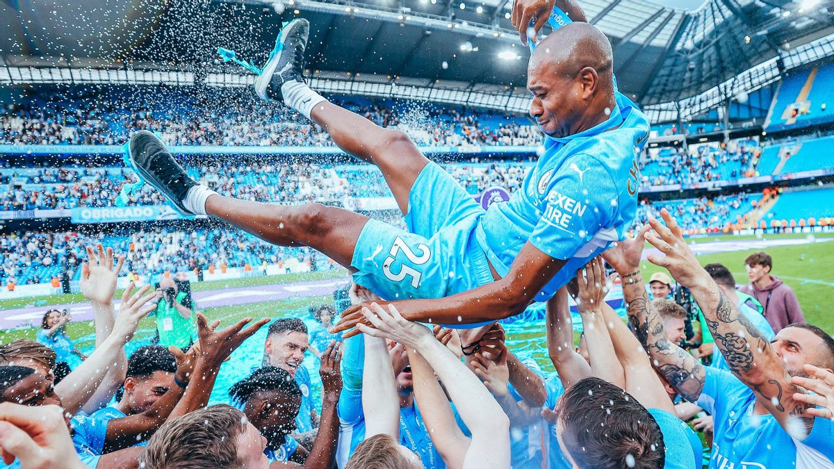 English Premier League Final Standings: Manchester City Wins Competition With Liverpool, Burnley Drops Caste