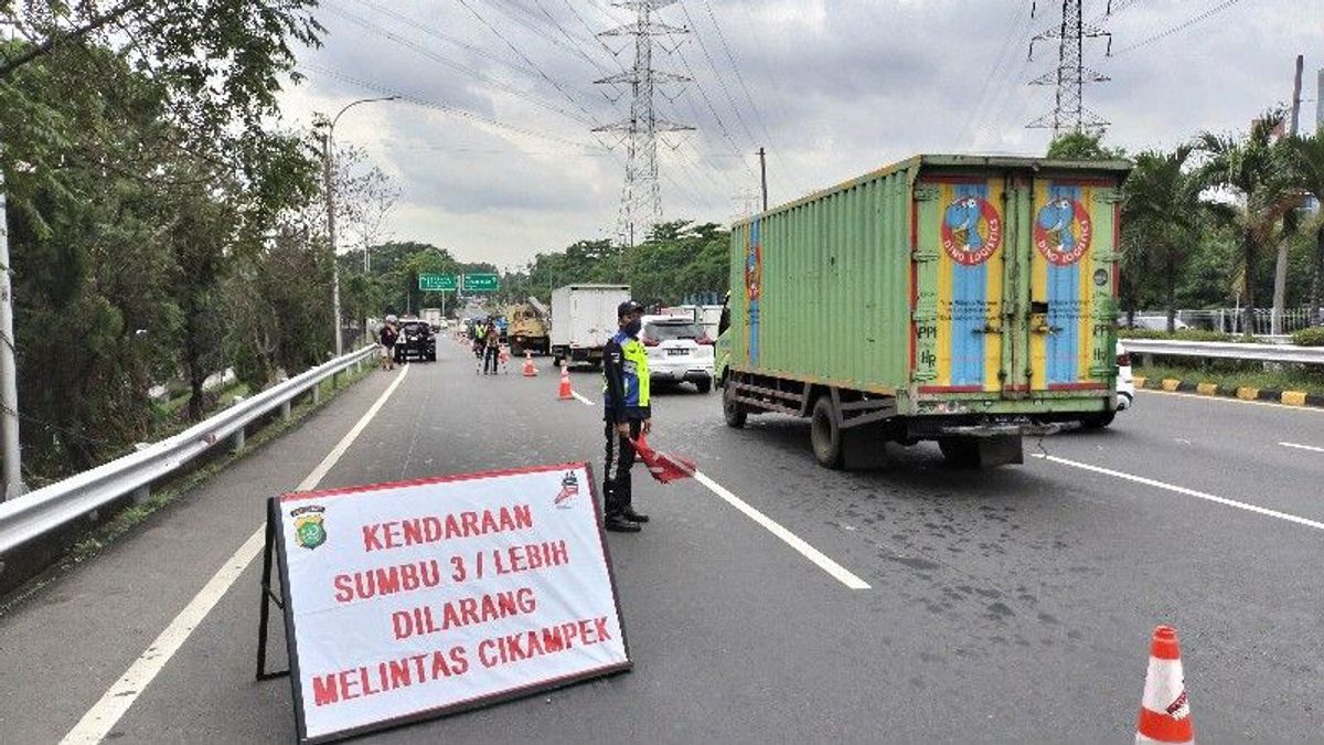 Pemerintah Batasi Lalu Lintas Kendaraan Barang Selama Periode Mudik Lebaran, Ini 5 Kategorinya