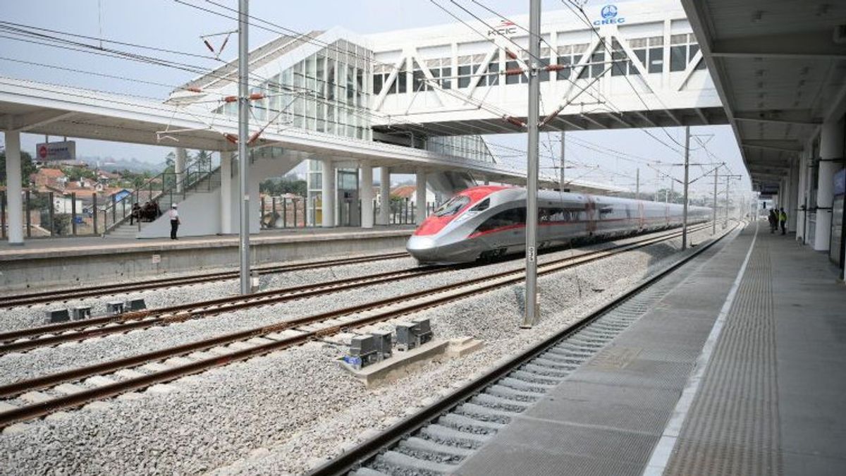 贝伊·马赫穆丁:高速列车推动西爪哇经济增长