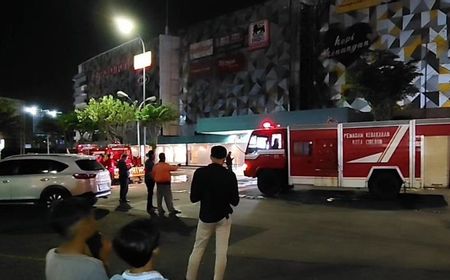 Kebakaran Grage Mall Cirebon Berhasil Dipadamkan