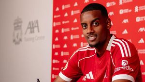 Hanya 37 Kata Perpisahan Newcastle untuk Kepergian Alexander Isak ke Liverpool