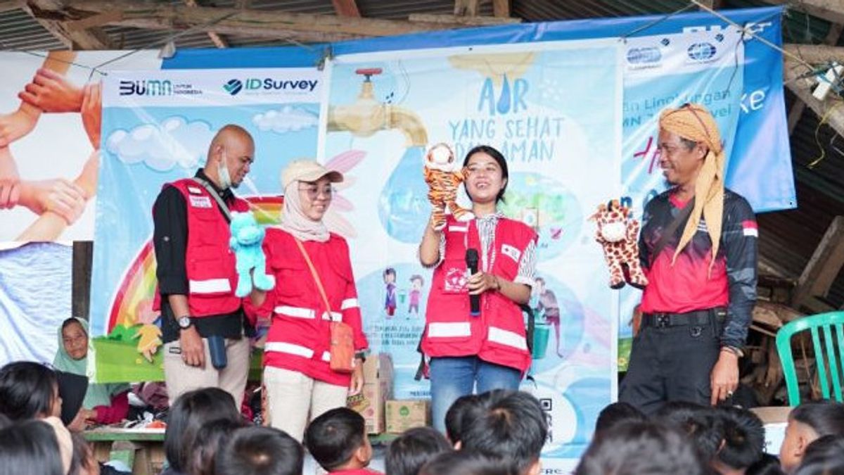 PMI Berikan Edukasi Perilaku Hidup Bersih kepada Para Penyintas Gempa