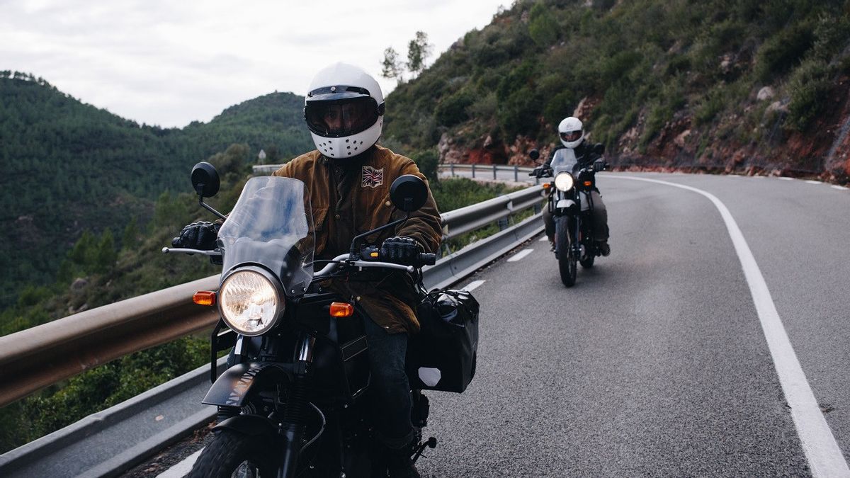 Homecoming Riding A Motorbike? Pay Attention To These 3 Things To Stay Comfortable And Safe