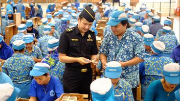 Often Sneered, This Is Sri Mulyani's Defense About The Increase In Cigarette Excise Duty In Defense Of The Workers