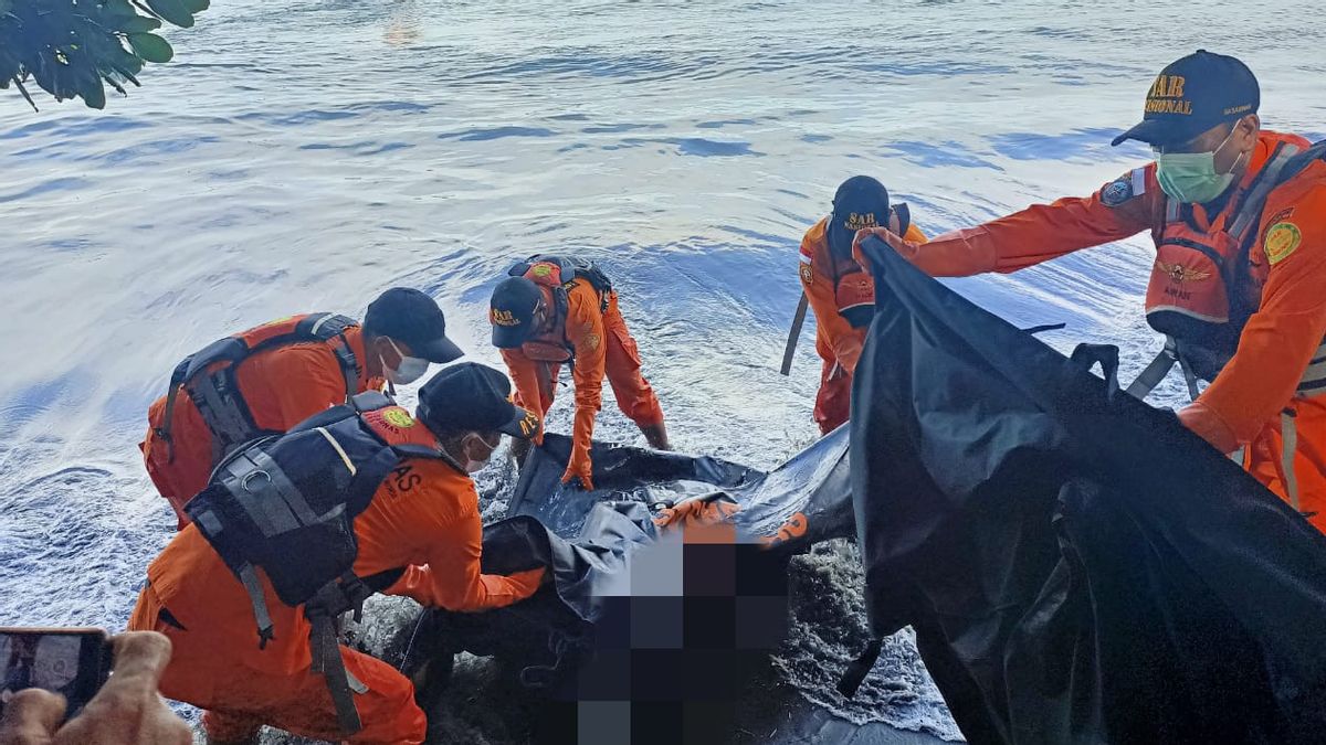  Nelayan Temukan Jenazah Korban KMP Yunicee di Keramba Perairan Jembrana