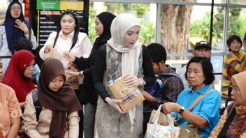 Good News from Simpang Lima: Trans Semarang Passengers Can Get Free Iftar Packages