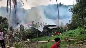 電気的短絡の疑い、ガヨ・ルエス・アチェの住民15軒が焼失、死傷者なし
