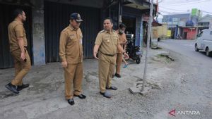 Wali Kota Tangerang Tinjau Perbaikan Jalan: Harus Teliti, Jangan Asal Jadi