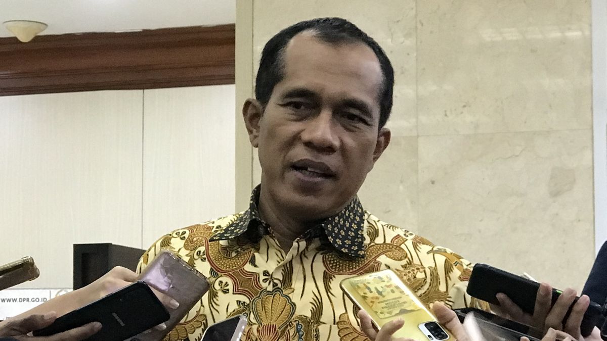 في 26 سبتمبر ، ستدعو اللجنة الأولى لمجلس النواب مرة أخرى قائد TNI ، KSAD ووزير الدفاع برابوو