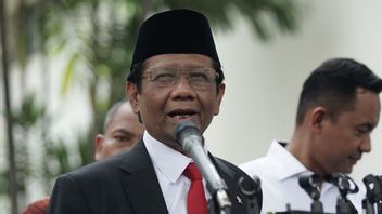 Mahfud MD: Jokowi Heard Input لكنه أكد أنه لا ينبغي تأجيل Pilkada