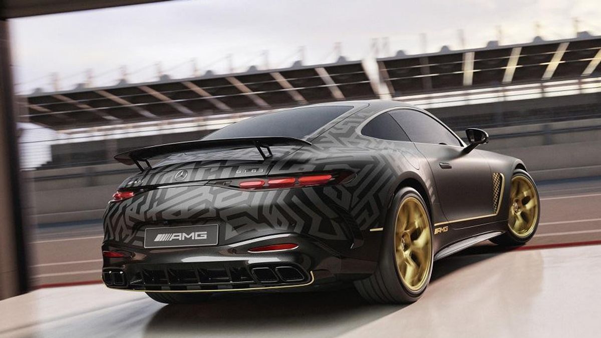 Mercedes AMG Hadirkan Edisi Khusus GT 63 4MATIC+ APXGP Edition, Hanya Ada 52 Unit di Dunia