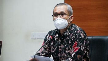アレクサンダーは、15階への囚人はKPKの指導者ではなく、TNIの役員に会ったと述べた