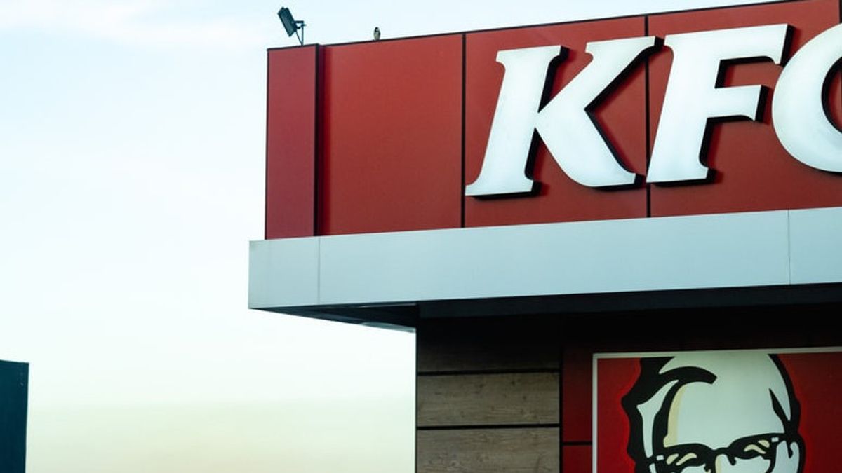 KFCパロポ・スルセル市は、不適切な注文のためにRp4 0億を訴えました, マヨネーズなし, 野菜やソース