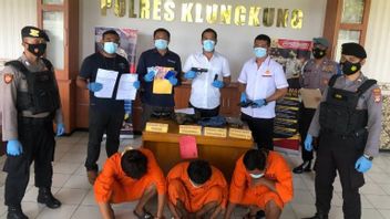 3 These Suspects Bowed Limply, Arrested By Bali Police For Deception