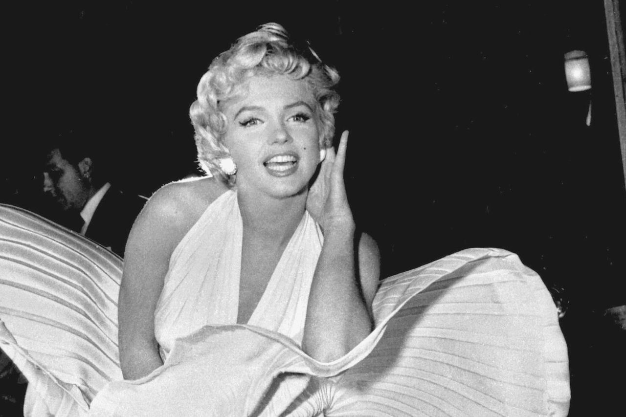 The Birth Of The Iconic Actress Marilyn Monroe In History Today June 1, 1926