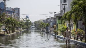 Masyarakat Pesisir Utara Pulau Jawa Diminta Waspada Banjir Rob Sepekan ke Depan