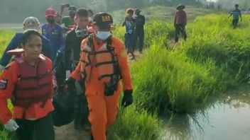 The Girl Who Disappeared In The Galian Pasir Lake In Tangerang, Was Found Dead