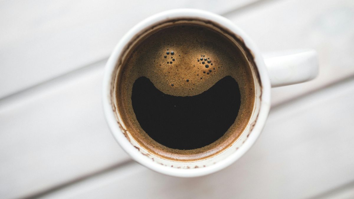 Lebih Sehat Kopi Panas atau Kopi Dingin? Begini Penjelasannya