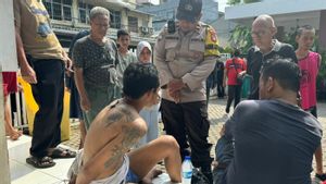 Roni Heryadi, A Man With Tattoos In Gambir, Steals Mosque Charity Box