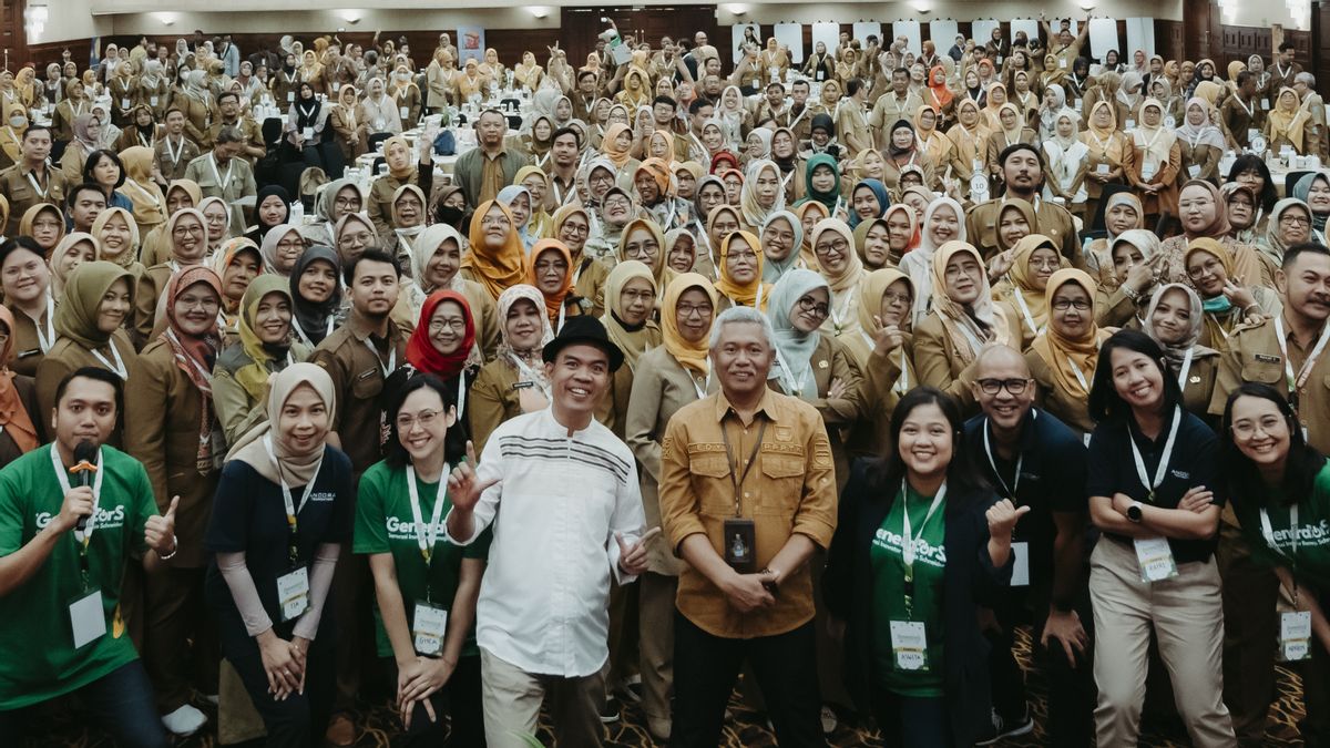 Empowering Young Innovators, Schneider Electric Launches GENERATORS Program In Bandung