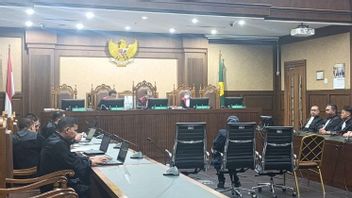 Tiga Terdakwa Korupsi Proyek Tol MBZ Divonis 3-4 Tahun Penjara