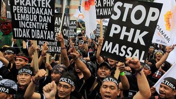 PHK Mie Sedaap Batal, la DPR rappelle aux entreprises de ne pas oublier le salaire de fin d'année
