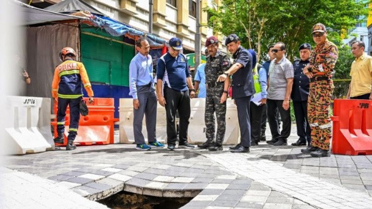 Warga India Hilang Terjatuh ke <i>Sinkhole</i>, Pasar Malam Lorong TAR Kuala Lumpur Ditutup