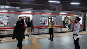 Antisipasi Lonjakan Penumpang, KAI Commuter Tambah Petugas Keamanan di Stasiun