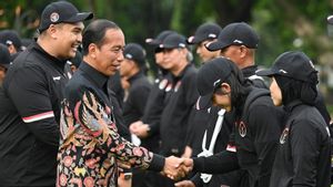 Jokowi Resmi Serahkan Bonus untuk Atlet Olimpiade 2024