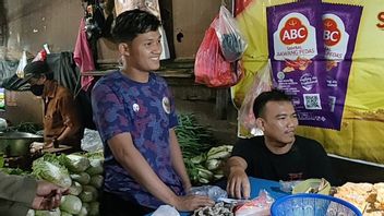 Many Traders And Visitors To The Rawasari Cempaka Putih Market Don't Wear Masks, The PP Satpol Immediately Gives Sanctions