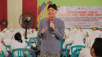 Ganjar Pranowo At SMAN 1 Kradenan: Young Generation As Pillar Of Indonesia Gold 2045
