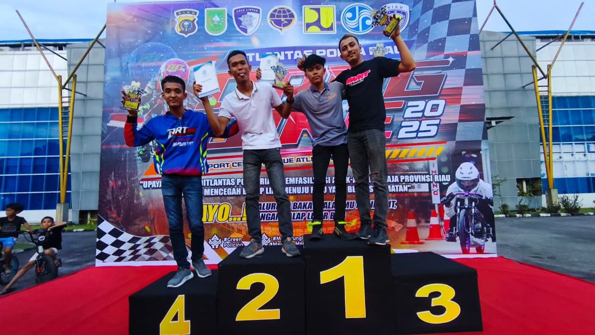 Riau Police Tweet drag Bike Session III, appuyez sur la course sauvage et trouvez les bibits de jeunes coureurs