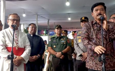 Cek Perayaan Paskah di Katedral Jakarta, Menko Polhukam: Pengamanan Berjalan dengan Baik