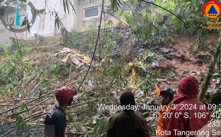 Turap Jebol, Dua Rumah di Tangsel Terdampak Tanah Longsor