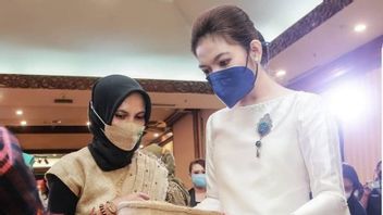 Selvi Ananda's Elegant Style Wearing A White Blouse Stole The Attention Of Netizens: Indonesian Version Of Kate Middleton