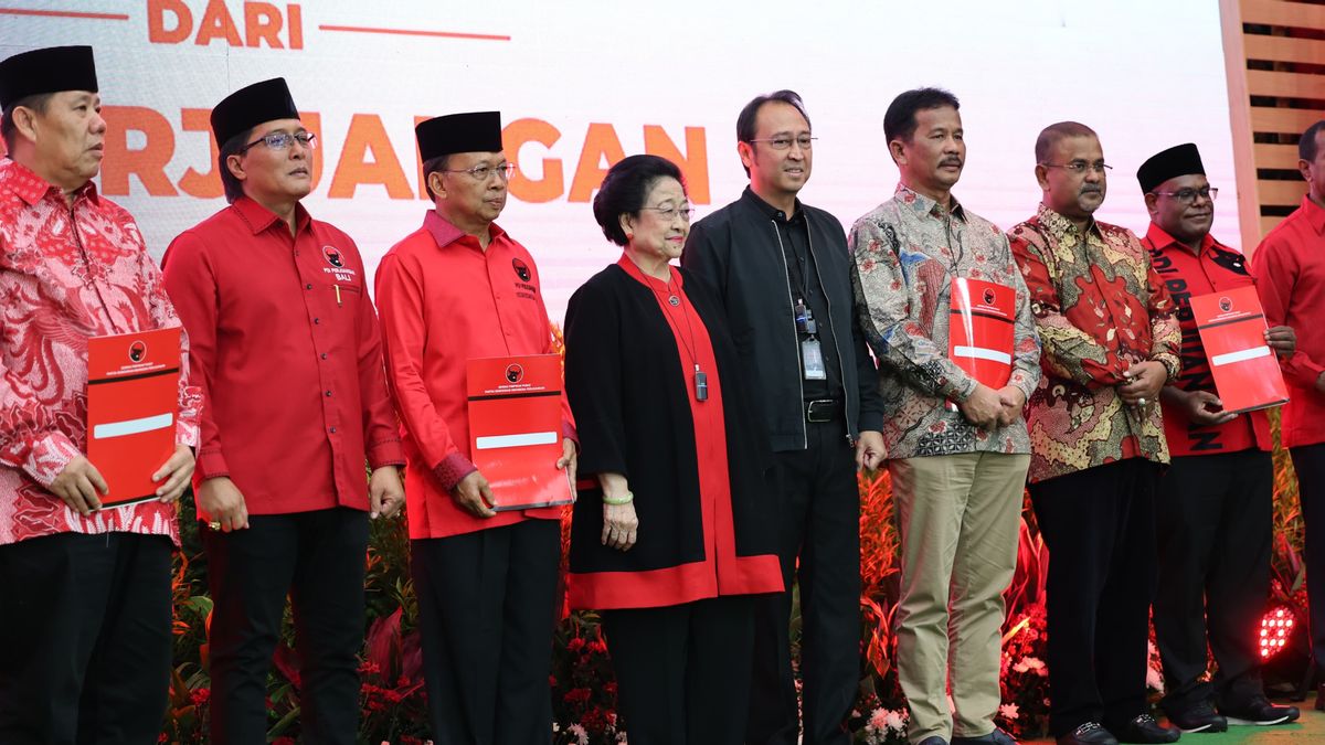 PDIP Announces 169 Candidates For Regional Heads Promoted, Wayan Koster Duet With Giri Prasta In Bali Gubernatorial Election