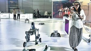 中国机器人不再只是展示动作，现在正在训练工作