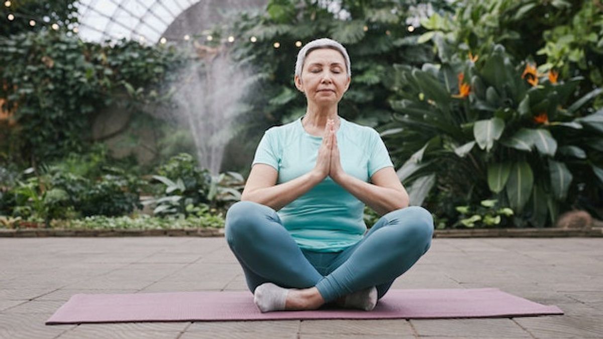 Simple Exercises That Can Calm The Mind Faster Than Meditation