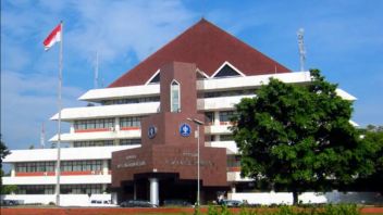 La Commission des wali de la confiance nomme Alim Setiawan Slamet comme recteur de l’IPB