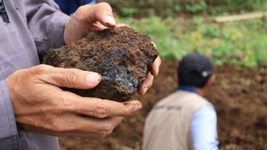 Badan Geologi Temukan Dugaan Sisa Letusan Gunung Api di Area Sinkhole Jorong Tepi Sumbar